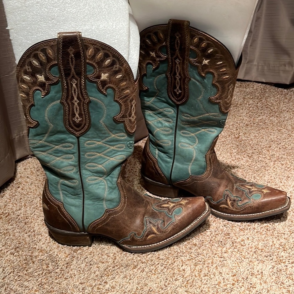 Ariat Western Boots - Picture 5 of 7